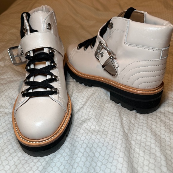 BOOTS - Picture 2 of 4